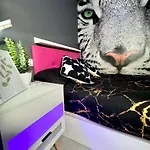 Luxury Pink Centro Vistas Al Mar Apartment Torremolinos