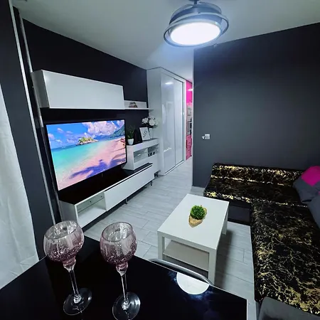 Luxury Pink Centro Vistas Al Mar * Torremolinos