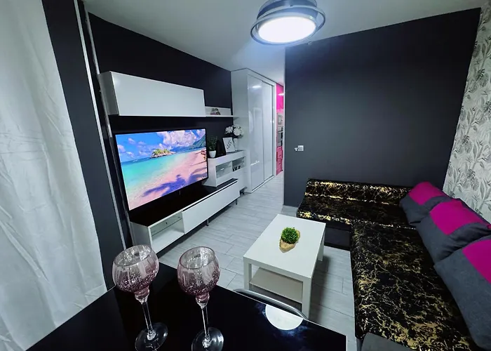 Luxury Pink Centro Vistas Al Mar * Torremolinos